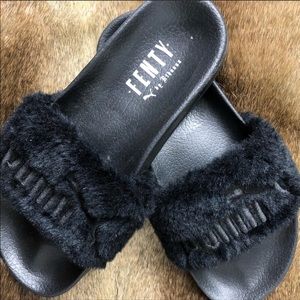 PUMA by RIHANNA - FENTY FAUX FUR SLIDES